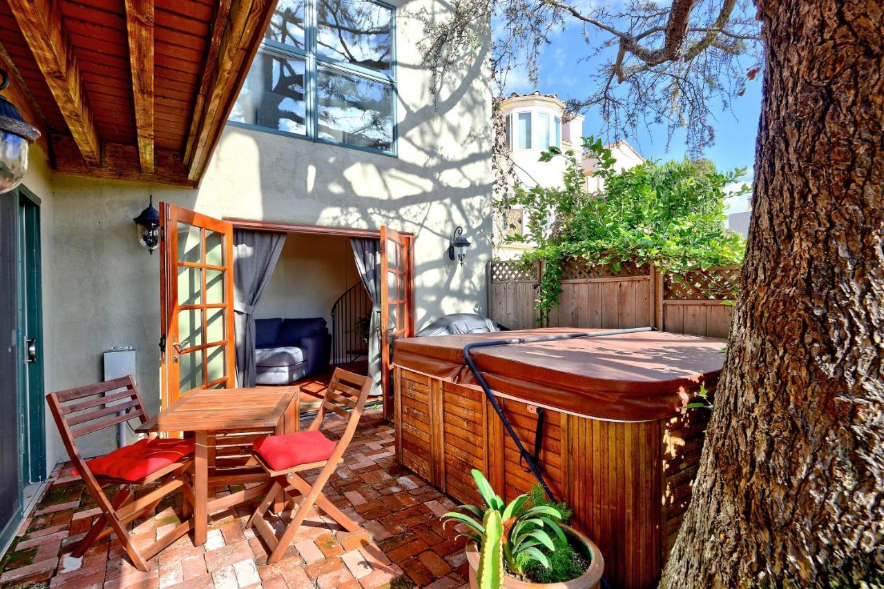 Ibis Manor * San Diego
